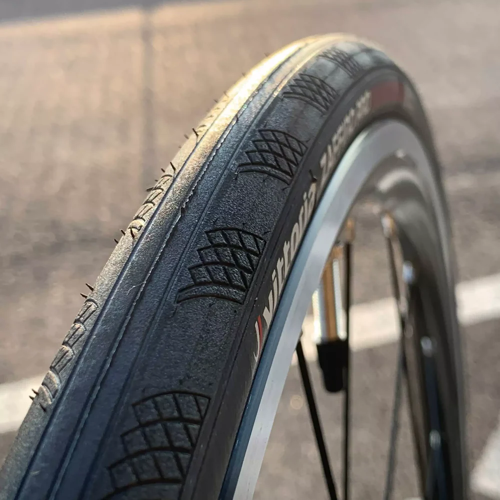 Vittoria Zaffiro Pro V G2 w/Tube